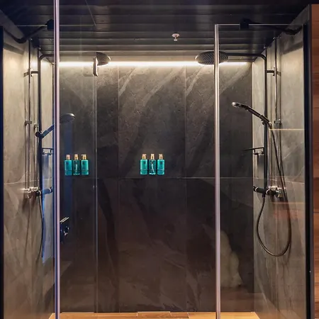 Jaenkae Penthouse Levi