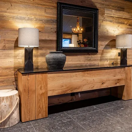 Jaenkae Penthouse Apartment